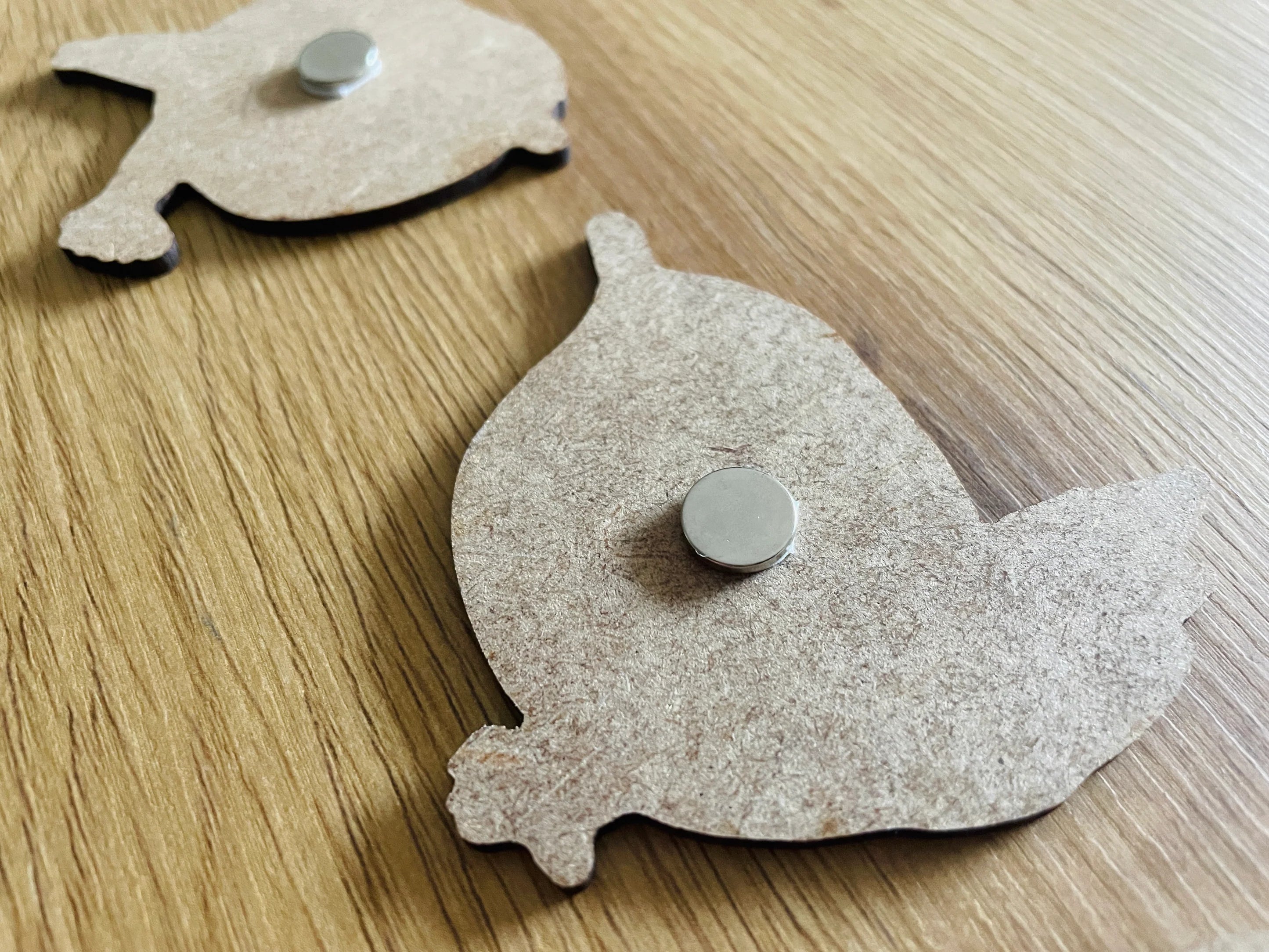 Holzmagnet Gemüsevögel – Rosenkohlmeise