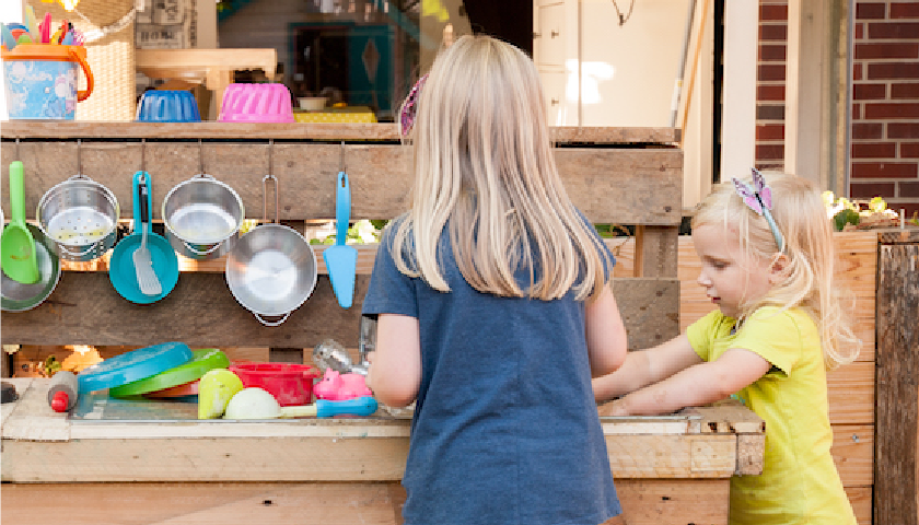 DiY: Matschküche für Kinder aus einer Palette selber bauen