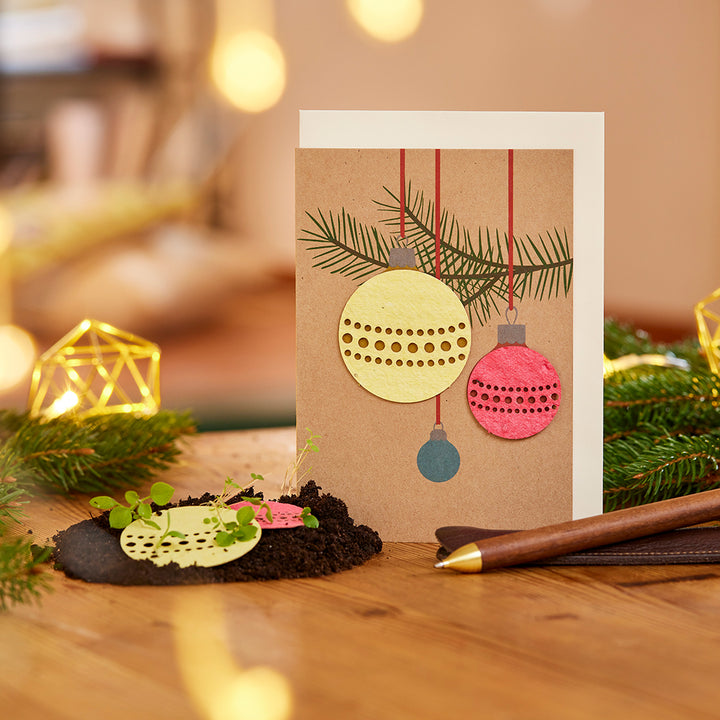 Weihnachtskarte mit 3 Weihnachtskugeln aus Saatpapier / Samenpapier