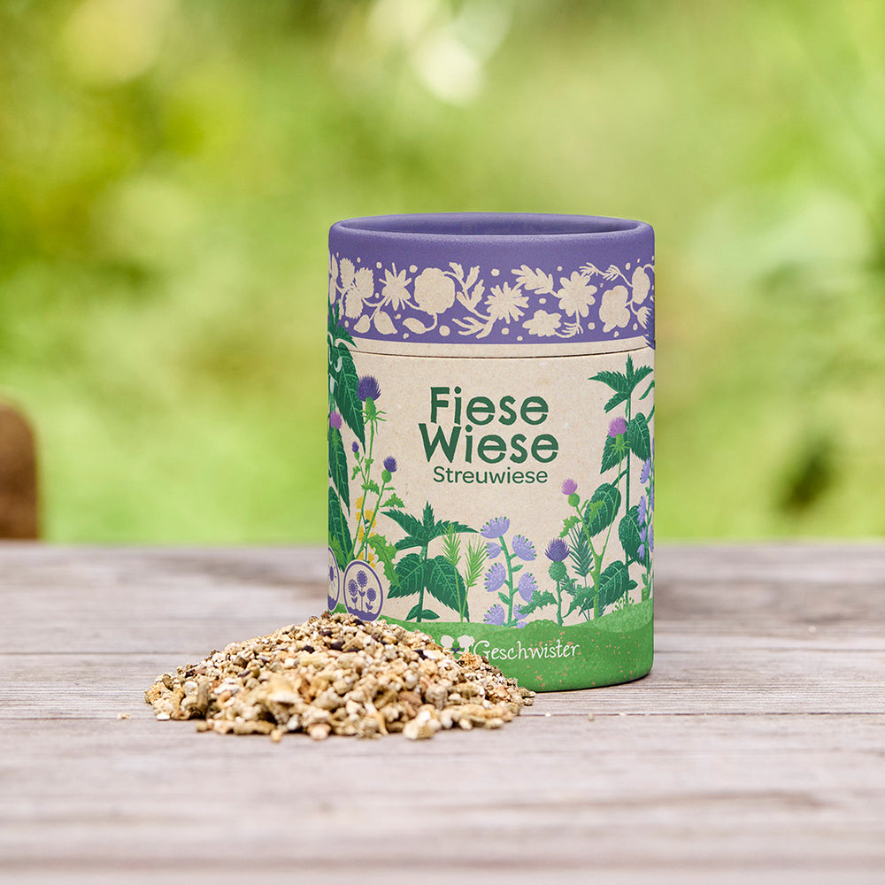 Streuwiese "Fiese Wiese" von Die Stadtgärtner | Dose mit einer fiesen Saatgutmischung aus heimischen Unkräutern für 5 m² | Als Rachegeschenk oder lustiges Geschenk mit einem Augenzwinkern